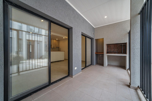Departamento Tres Ambientes En Planta Baja A La Venta En Lujan