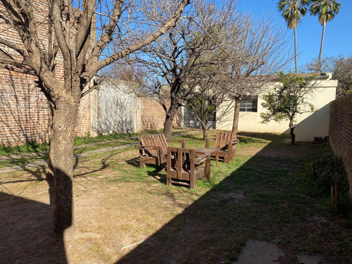 Casa+ Galpón En Venta Sobre Sgto Cabral Sjn