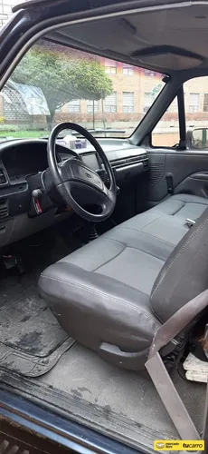 Ford F-150 5.0 XL MT 4X2