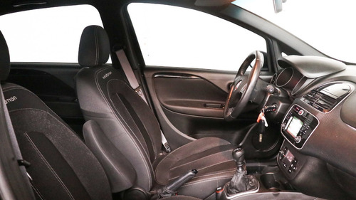 Fiat Punto 1.6 Sporting Uconnect + Nav - 104568 - C
