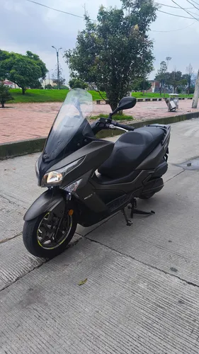 Kymco Xtown 300 - Maxiscooter