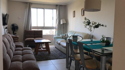 Apartamento En Brava, 1 Dormitorio Alquiler Anual- Ref: 2527