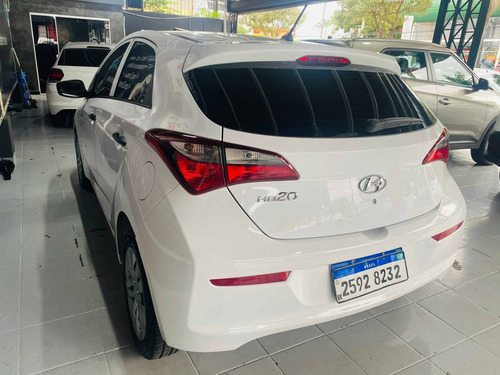Imagem 6 de 11 de Hyundai Hb20 1.0 Unique 12v Flex 4p Manual