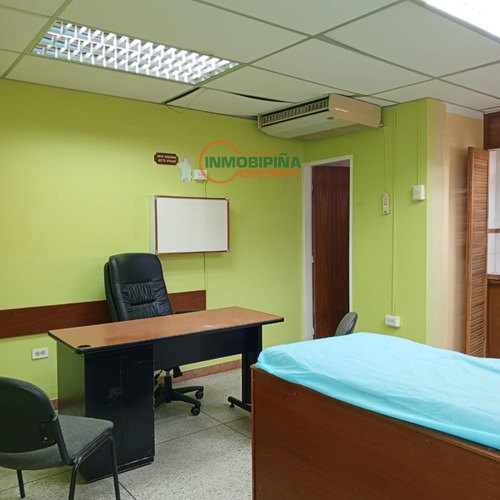 Inmobipiña Alquila Y Vente Consultorio En La Torre 1 De La Clinica Chilemex, Puerto Ordaz, Jd