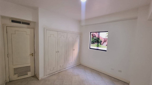 Imagen 6 de 30 de Ha Apartamento En Venta En El Parral Res. Laocoonte Valencia