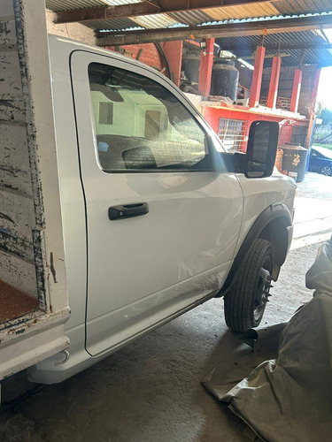 Ram 4000 Chasis Plano Largo Pl Con A/a, Modelo 2022