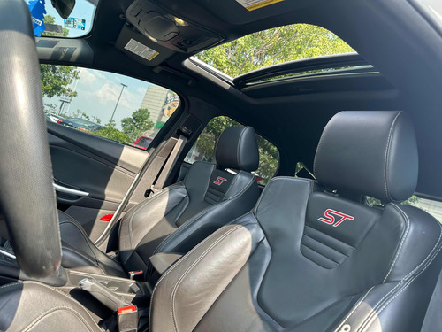 Ford Focus 2.0 St Mt