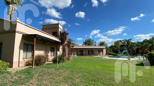 Venta De Casa De 4 Dormitorios En Campos De Roca