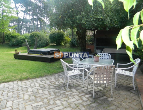 Imagen 9 de 13 de Casa En Venta - Jardínes De Córdoba