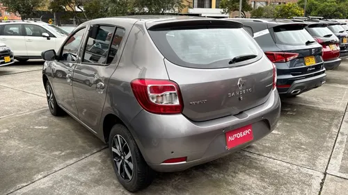 Renault Sandero New Intens Sec 1,6