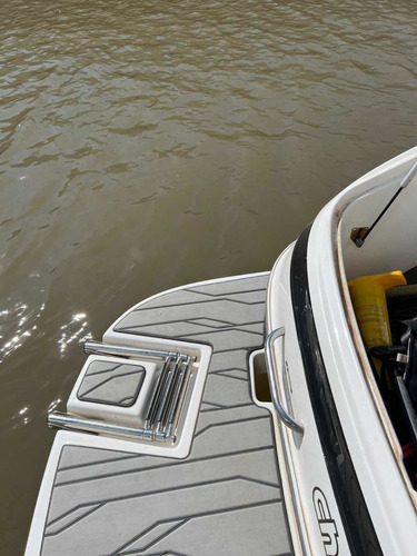 Imagen 12 de 24 de Lancha Quicksilver 2400 Mercruiser 300hp