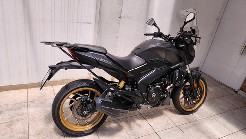 Dominar 400 1.0 Urgente Por Viaje