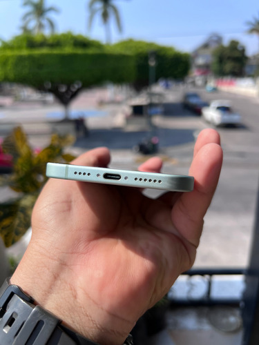 Iphone 15 Plus 256gb Verde- Bandeja Sim-libre De Fábrica Verde Claro (Usado)