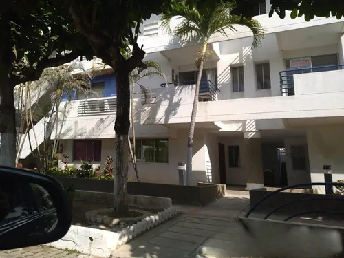 Apartamento Con Excelente Ubicación Cod. 12460
