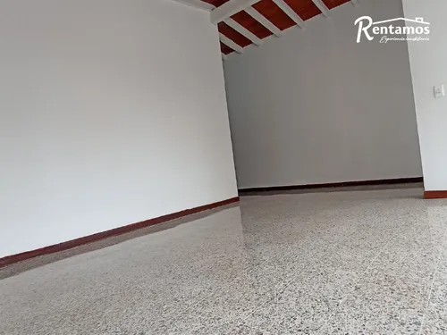 Oficina En Arriendo En Laureles. Cod A775204