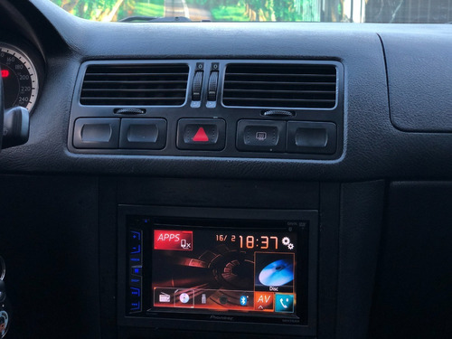 Volkswagen Bora 2007 Trendline 2.0 Con Gnc Y Pantalla Dvd !