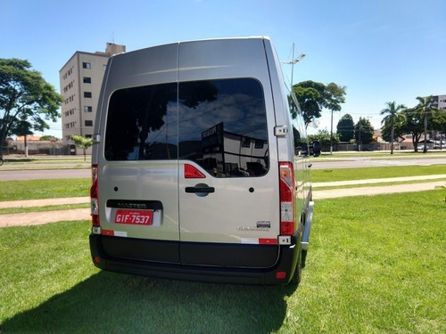 Renault Master Executiva 16 Lugares