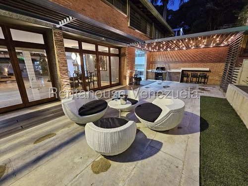 Agp Moderna Casa En Venta En Lomas De Chuao, Con Hermosa Áreas Sociales 25-21600 Ys