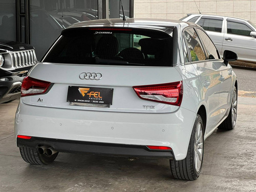 Imagem 5 de 9 de Audi A1 1.4 Tfsi Sportback Attraction 16v 122cv Gasolina 4p