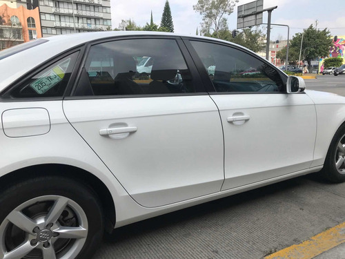 Imagen 8 de 15 de Audi A4 1.8 T Luxury Multitronic Cvt 2013