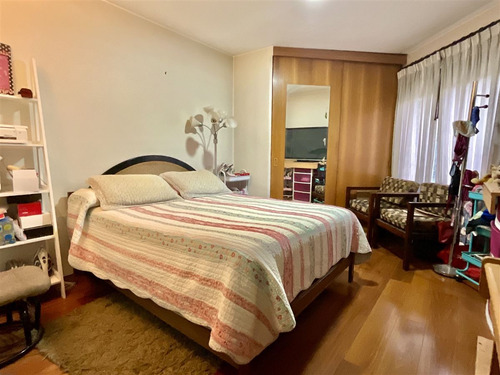 Casa En Venta Sin Comisión De 7 Dorm. En Las Condes