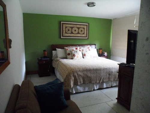 Imagen 8 de 10 de Venta Casa Prados Del Este 21-16700-y Ymanol Elizaldel 0414-3207631