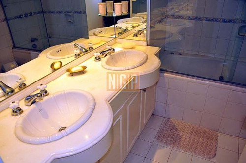 Imagen 29 de 30 de Apartamento En Mansa, 3 Dormitorios