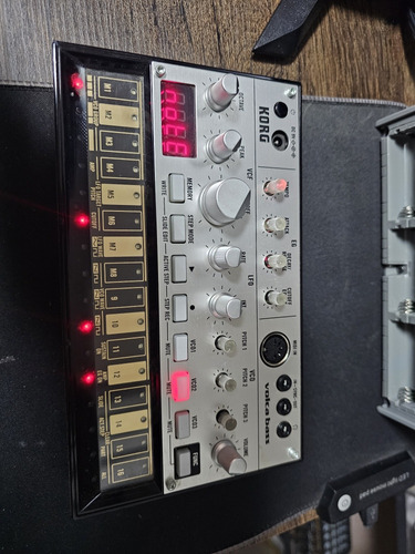 Korg Volca Bass