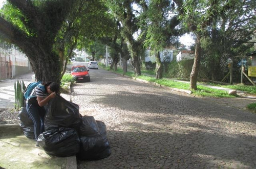 Imagem 28 de 30 de Sobrado Com 2 Dormitórios À Venda, 40 M² Por R$ 145.000,00 - Guarujá - Porto Alegre/rs - So0664