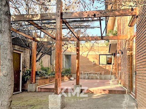 Casa En Venta De 4 Dormitorios En San Carlos De Apoquindo