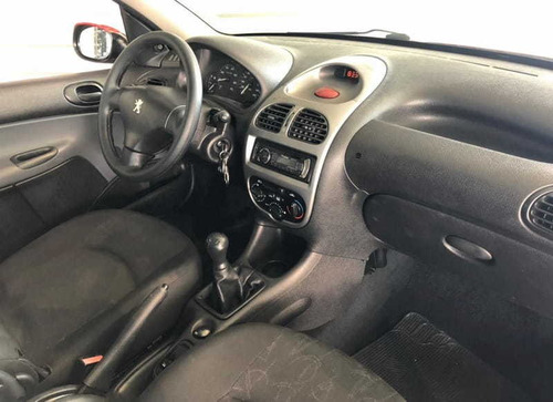 Peugeot 206 Hatch Sensation 1.4 8v (flex) 4p