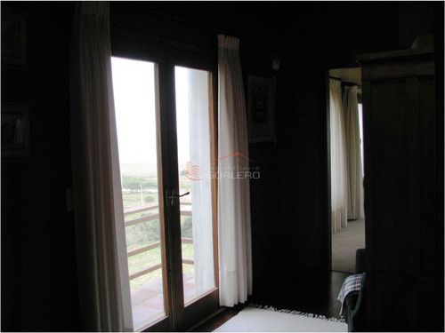 Imagen 30 de 30 de Casa De 4 Dormitorios Con Parrillero En Venta Y Venta Temporal Punta Ballena