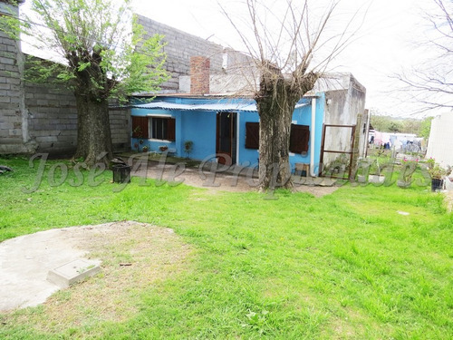Imagen 4 de 10 de En Venta Dos Casas En Un Mismo Padrón Colonia Del Sacramento