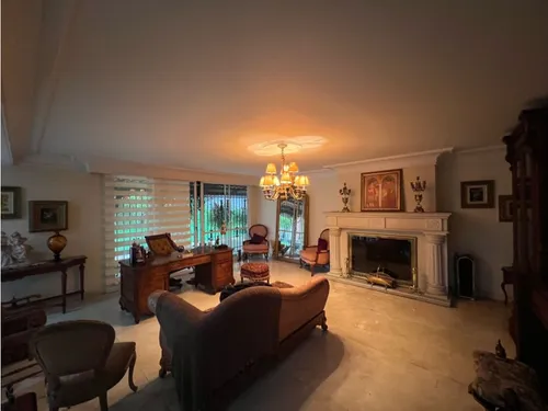 Casa Amoblada En Arriendo Poblado San Lucas