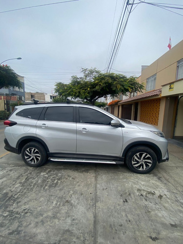 Imagen 6 de 6 de Toyota Rush