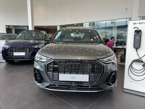 Audi Q3 2.0 40 TFSI GASOLINA PERFORMANCE BLACK PLUS QUATTRO TIPTRONIC