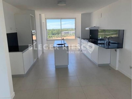 Departamento  En Venta Ubicado En Islas Del Golf - Qbay Golf, Nordelta