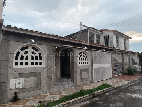 Aup Casa En Venta Urb Parque Rsd Los Overos- Turmero Cod 23-16069