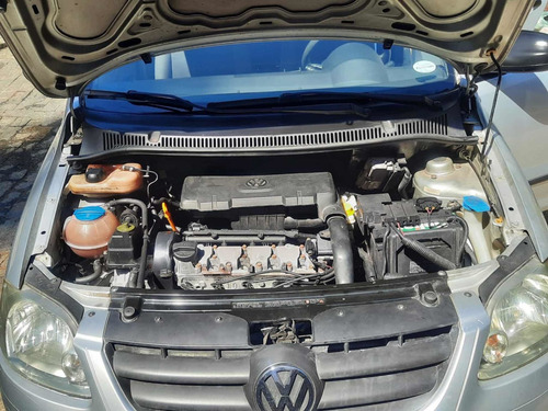 Imagem 6 de 8 de Volkswagen Fox 2009 1.0 Vht City Total Flex 5p