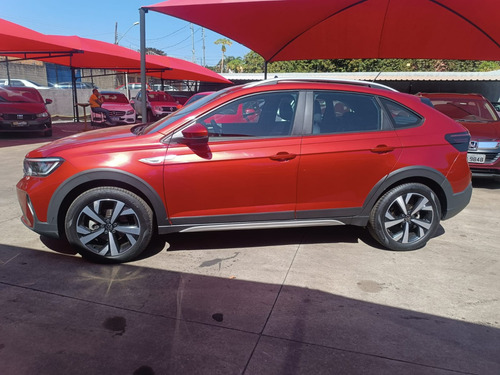 Volkswagen Nivus 1.0 200 TSI TOTAL FLEX HIGHLINE AUTOMÁTICO