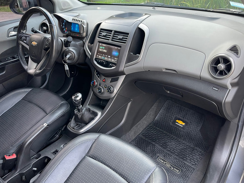 Chevrolet Sonic 1.6 Ltz 5 p