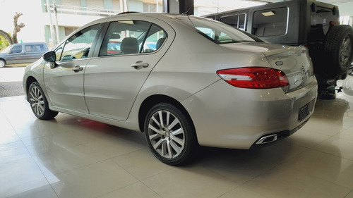 Imagen 6 de 13 de Peugeot 408 1.6 Feline Hdi 115cv