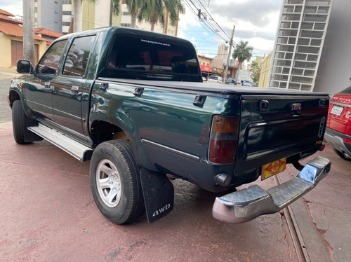 Imagem 9 de 14 de Toyota Hilux Cd Srv 4x2 3.0 8v 90cv Diesel