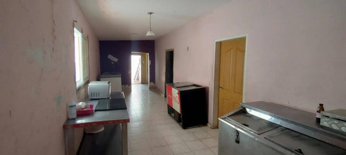 Imagen 5 de 6 de Casa Comercial En Venta En Av Las Delicias Maracaibo Apí 1463