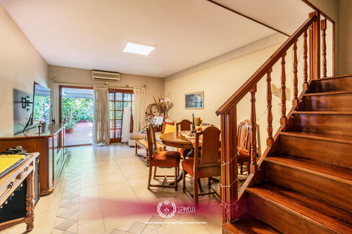 Venta Duplex Ph Tipo Casa 4 Ambientes 139m² Con Patio Jardín Parrilla 3 Baños Único En Boedo Almagro