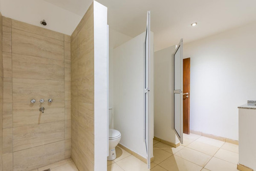 Imagen 20 de 25 de Venta/permuta - Local 291 M2 Totales, Edificado En Dos Plantas - Luis Agote, Rosario.