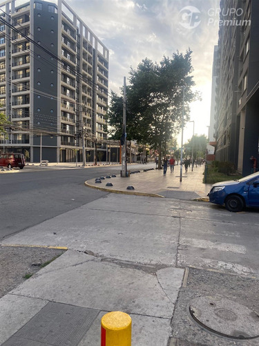 Departamento En Venta De 3 Dorm. En Estación Central