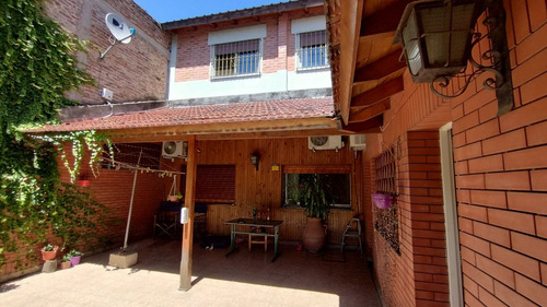 Casa 5 Amb En Venta En Villa Madero Con Pileta
