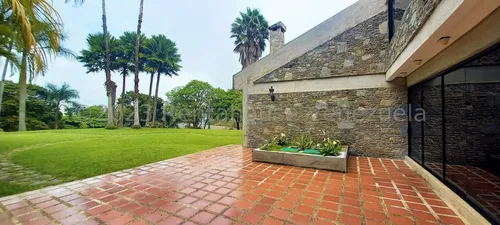 Casa En Venta La Lagunita Lp
