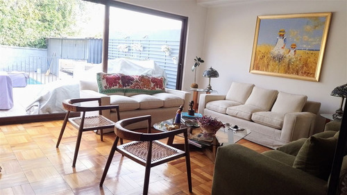 Casa En Venta De 4 Dorm. Latadia/manquehue/sebastian Elcano